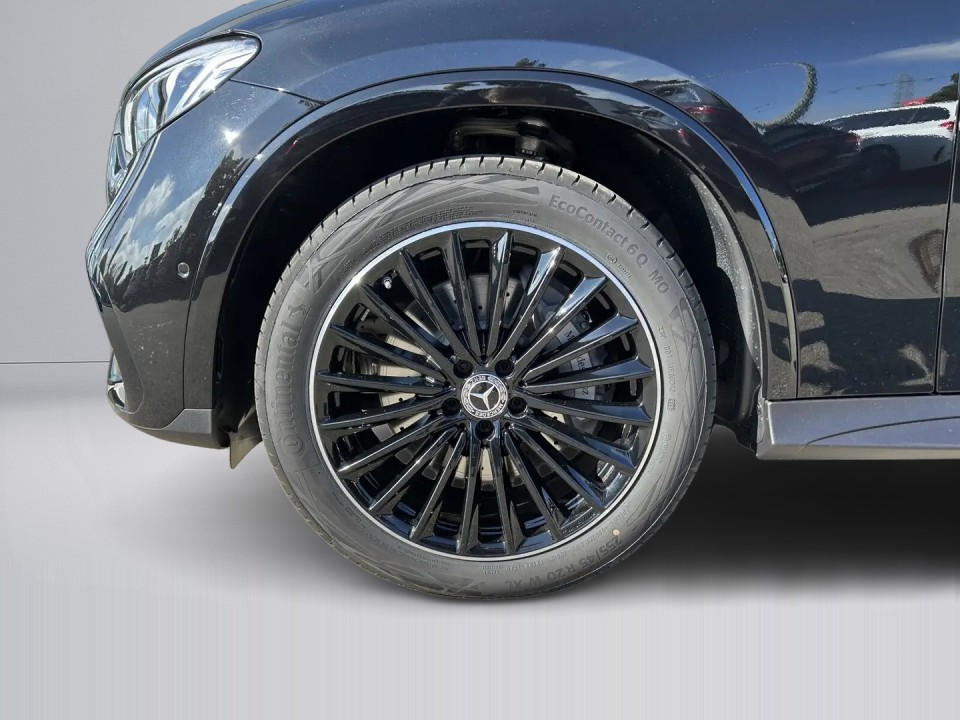 Mercedes-Benz GLC 300 4MATIC AMG - foto 15