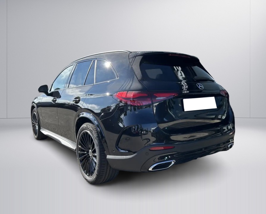 Mercedes-Benz GLC 300 4MATIC AMG (4)