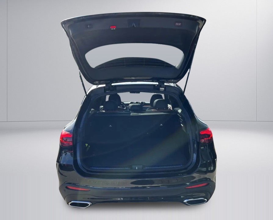 Mercedes-Benz GLC 300 4MATIC AMG - foto 14