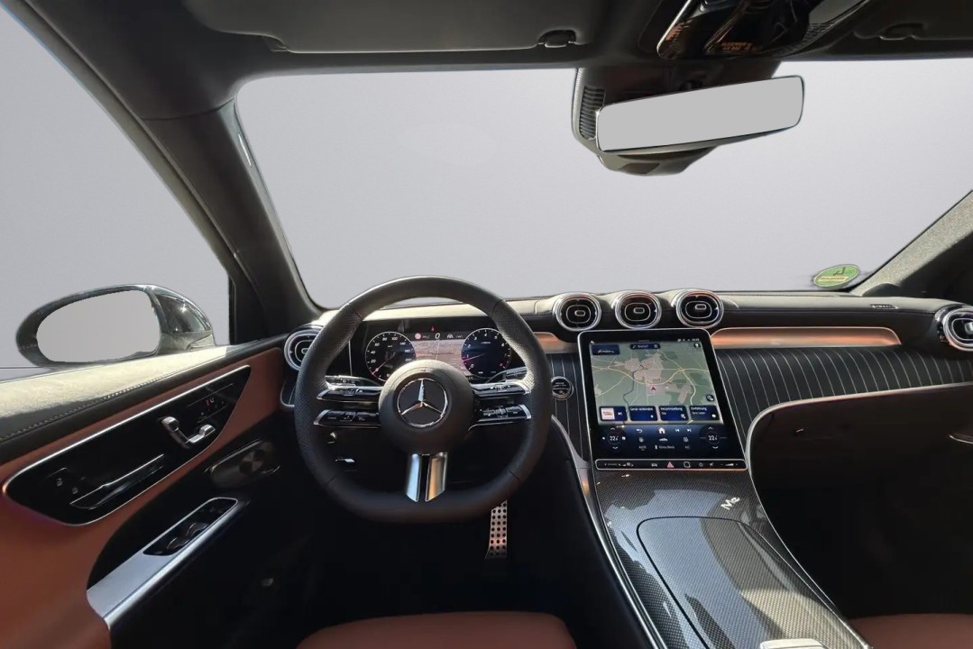 Mercedes-Benz GLC 300 4MATIC AMG - foto 11