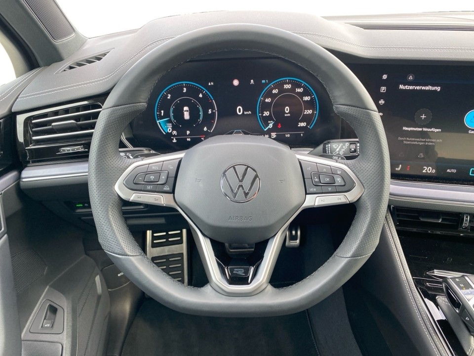 Volkswagen Touareg R-Line - foto 6