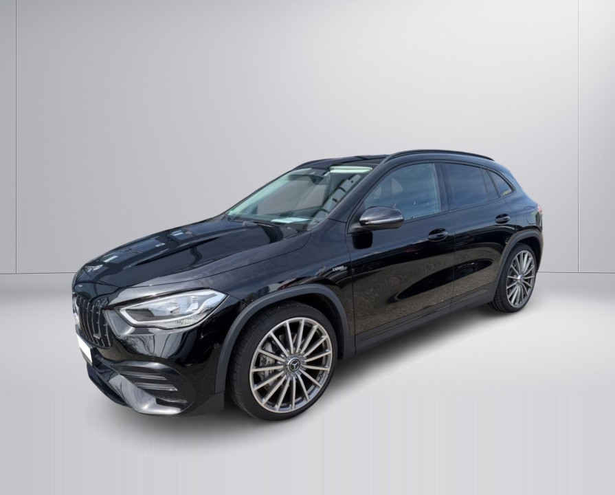Mercedes-Benz GLA 35 AMG 4MATIC (4)