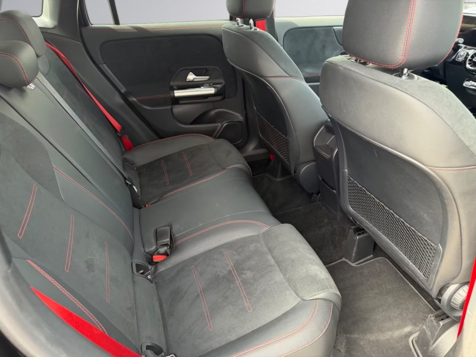Mercedes-Benz GLA 35 AMG 4MATIC - foto 15