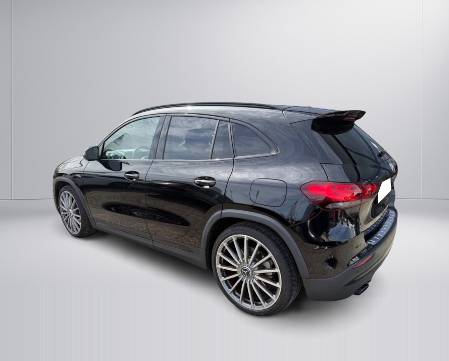 Mercedes-Benz GLA 35 AMG 4MATIC (3)