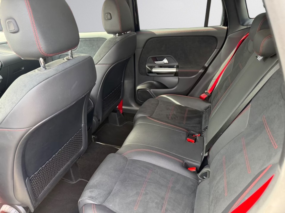 Mercedes-Benz GLA 35 AMG 4MATIC - foto 16