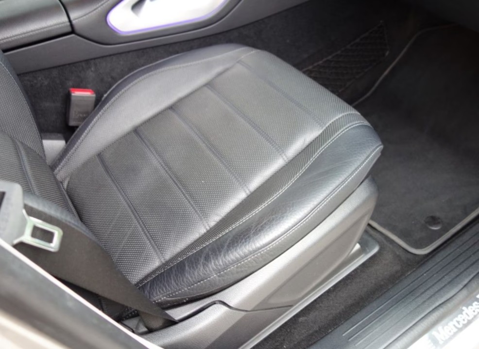 Mercedes-Benz GLE 350d 4MATIC AMG - foto 15