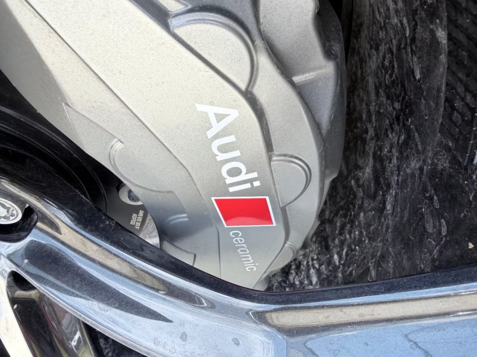 Audi RS Q8 Performance - foto 20
