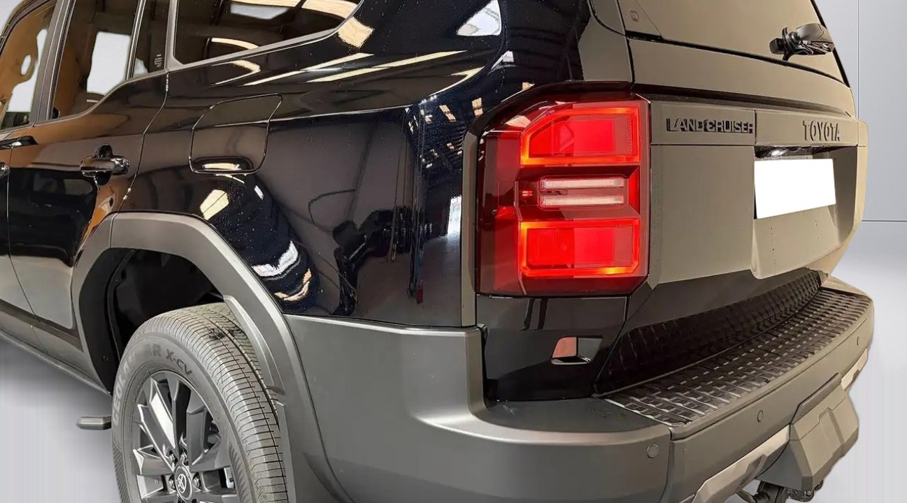 Toyota Land Cruiser - foto 13