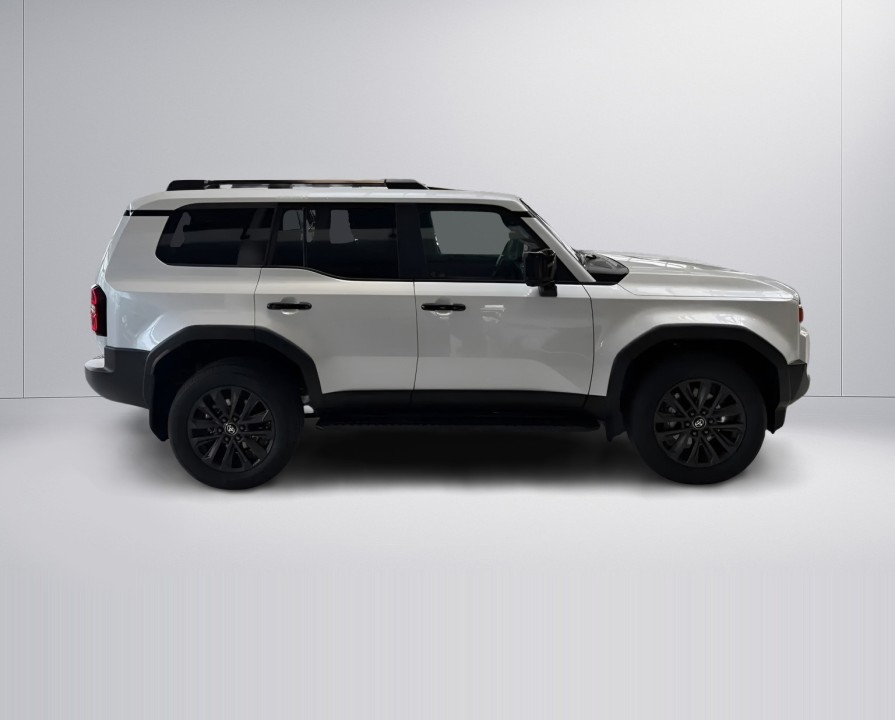 Toyota Land Cruiser 250 (3)