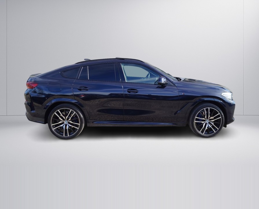 BMW X6 xDrive40i M-Sport (2)