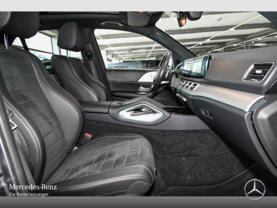 Mercedes-Benz GLE SUV 300d 4Matic AMG Line - foto 8