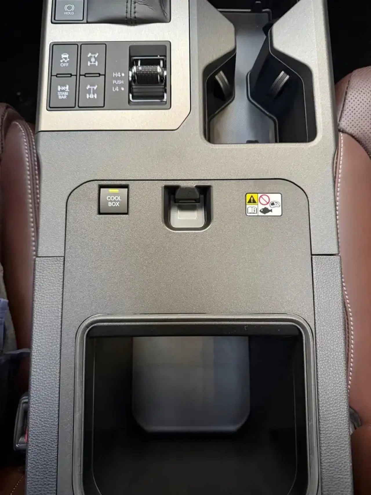 Toyota Land Cruiser - foto 12