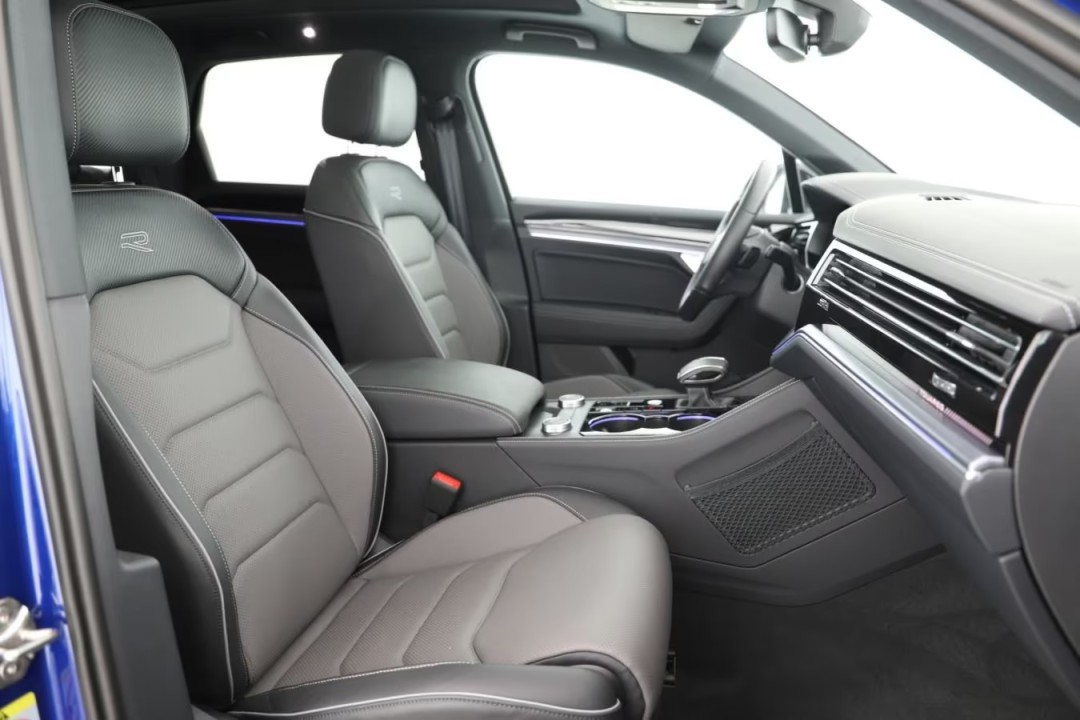 Volkswagen Touareg 3.0 TDI 4MATIC DSG R-Line - foto 6