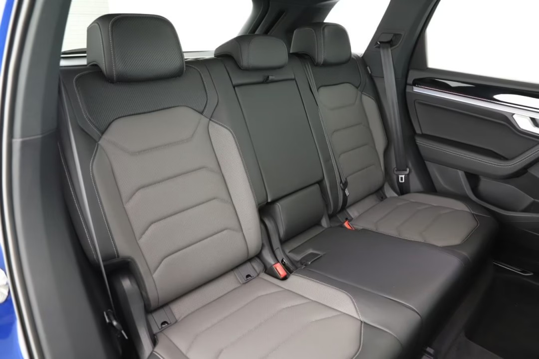 Volkswagen Touareg 3.0 TDI 4MATIC DSG R-Line - foto 7