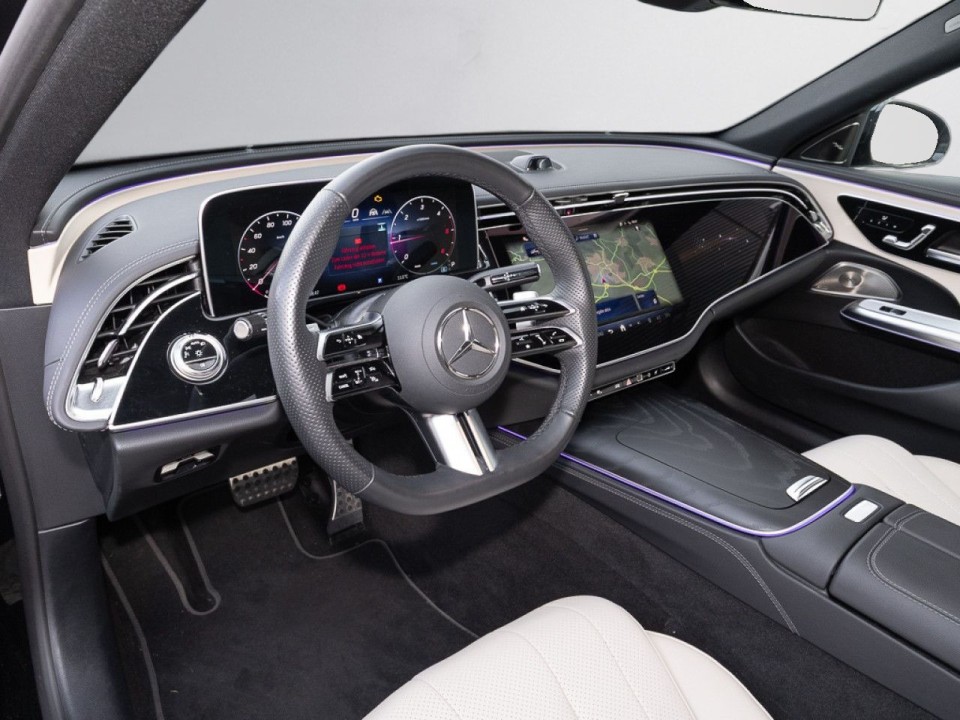 Mercedes-Benz E 200d AMG - foto 10