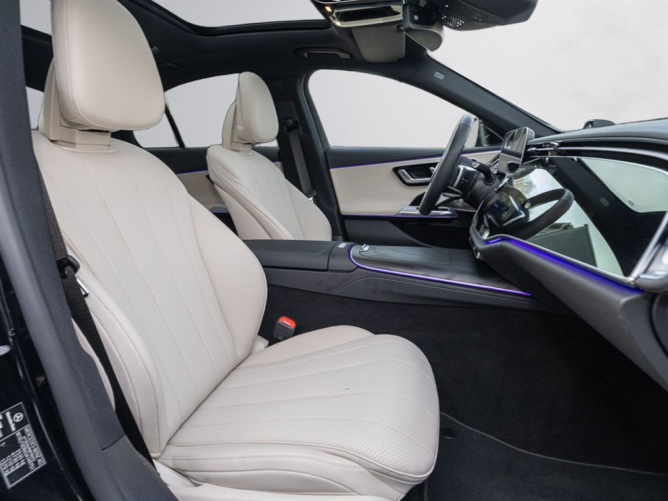 Mercedes-Benz E 200d AMG - foto 12