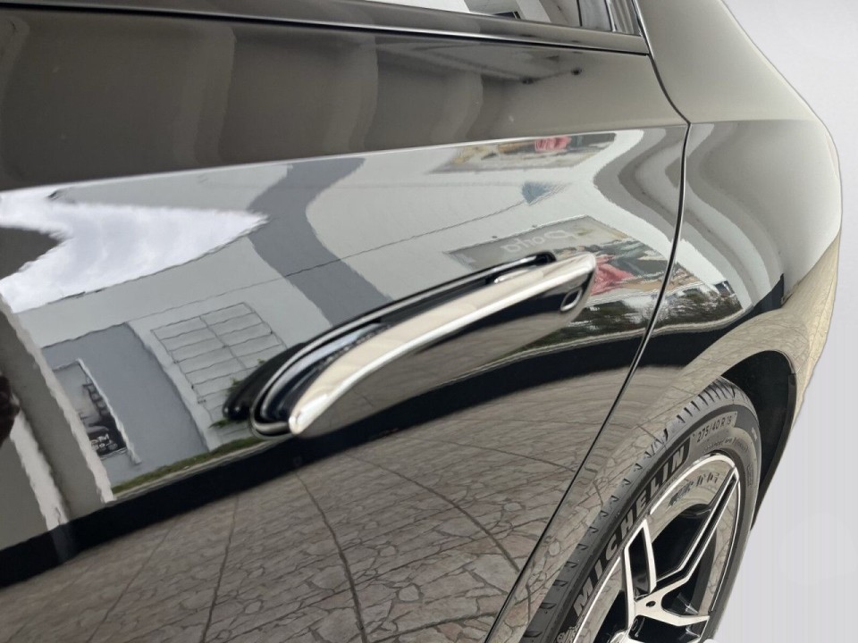 Mercedes-Benz E 220d AMG - foto 21