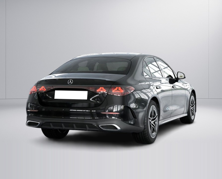 Mercedes-Benz E 220d AMG (3)