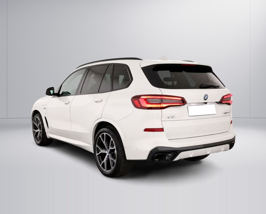 BMW X5 xDrive45e M-Sport (5)