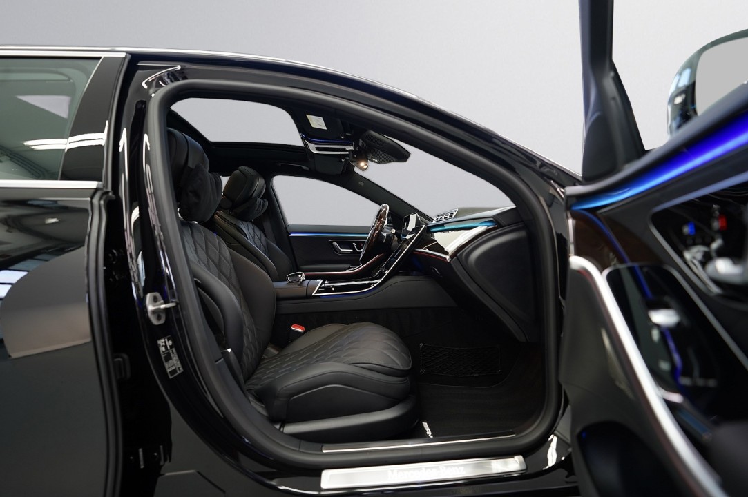 Mercedes-Benz S 350d 4MATIC AMG - foto 17