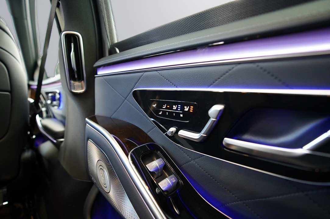 Mercedes-Benz S 350d 4MATIC AMG - foto 86