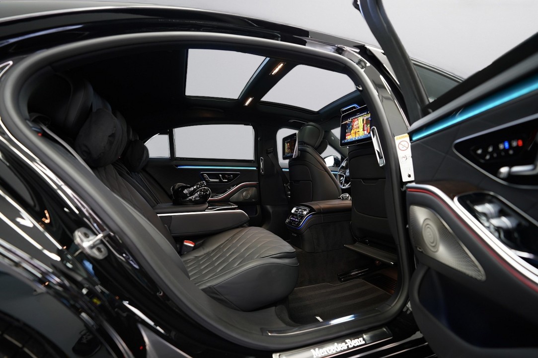 Mercedes-Benz S 350d 4MATIC AMG - foto 14