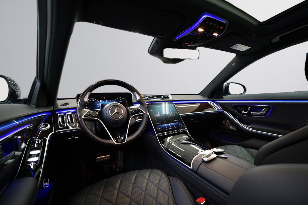 Mercedes-Benz S 350d 4MATIC AMG - foto 7
