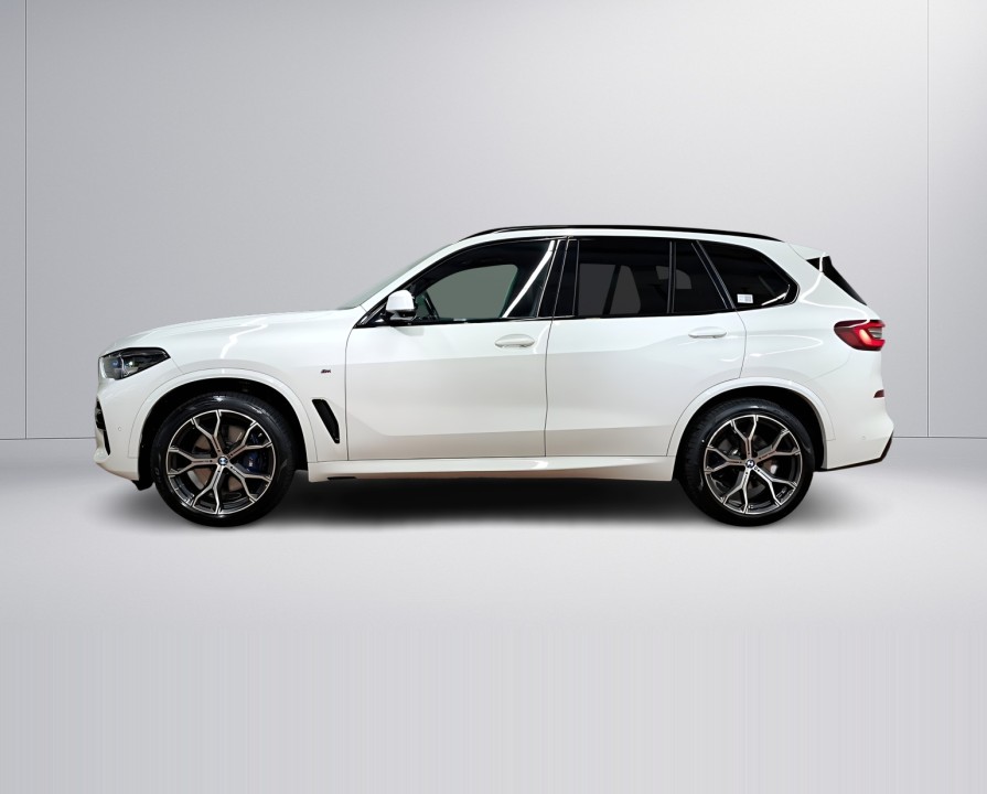 BMW X5 xDrive30d M-Sport (2)