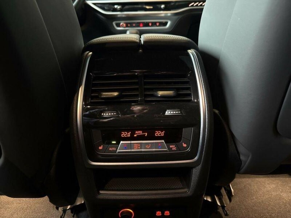 BMW X5 M Competition - foto 12
