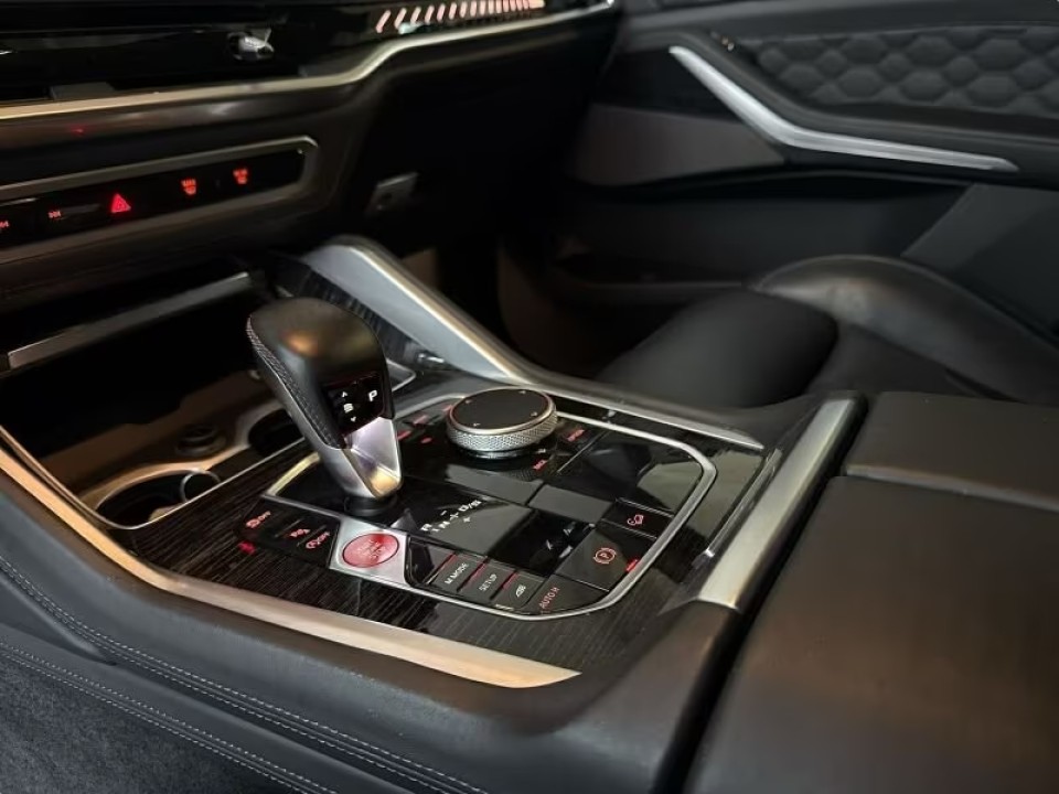BMW X5 M Competition - foto 11