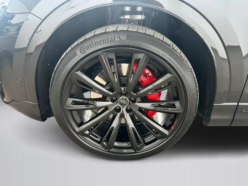 Audi Q8 55 TFSIe quattro - foto 26
