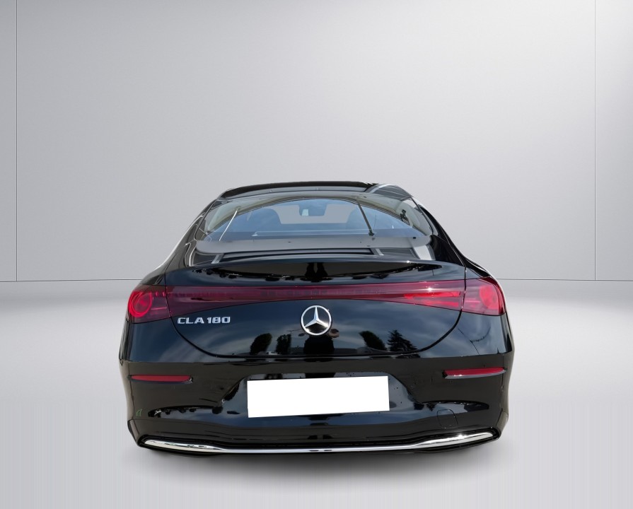 Mercedes-Benz CLA 180 (3)