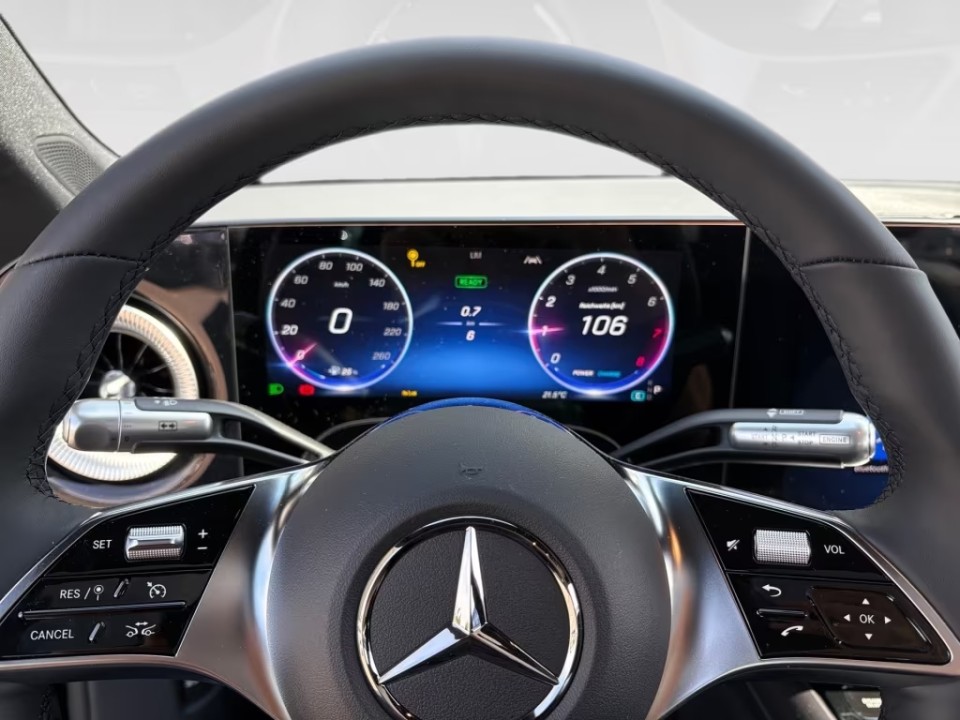 Mercedes-Benz CLA 180 - foto 12