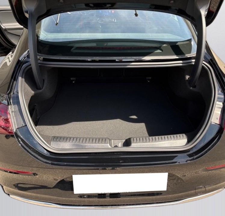 Mercedes-Benz CLA 180 - foto 17