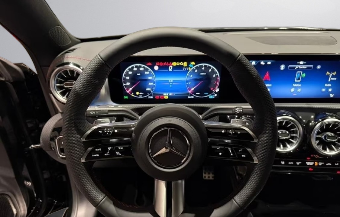 Mercedes-Benz CLA 200 AMG - foto 6