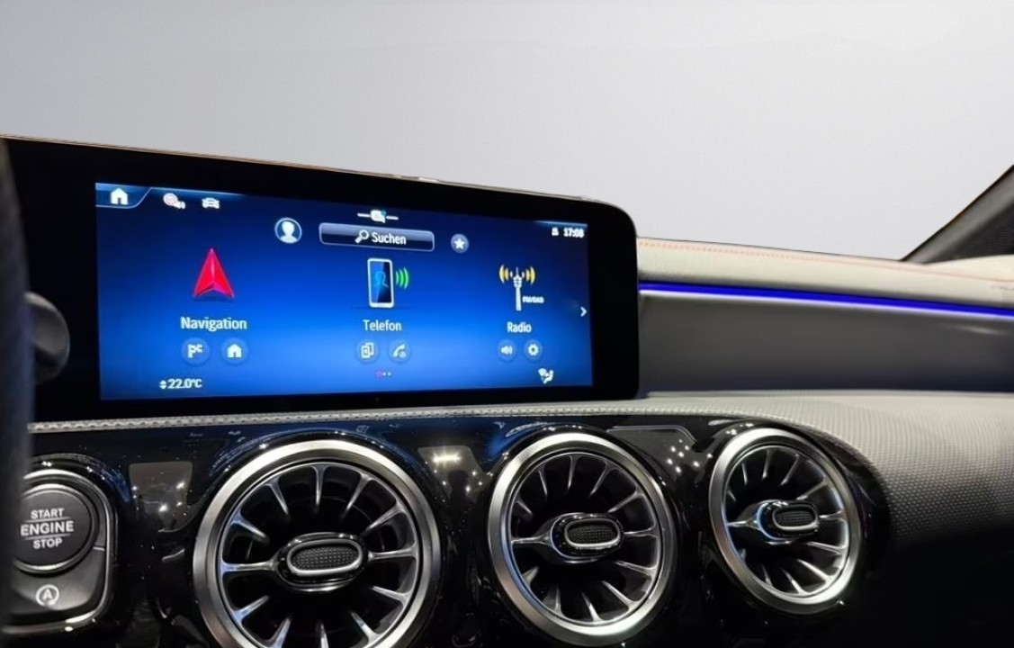 Mercedes-Benz CLA 200 AMG - foto 10