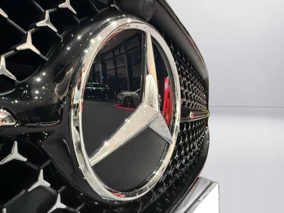 Mercedes-Benz CLA 200 AMG - foto 18