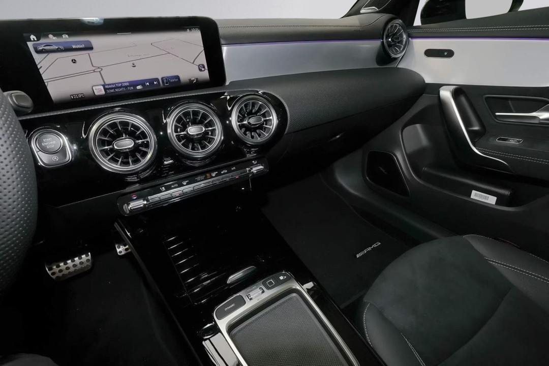 Mercedes-Benz CLA 200 Coupé AMG - foto 7