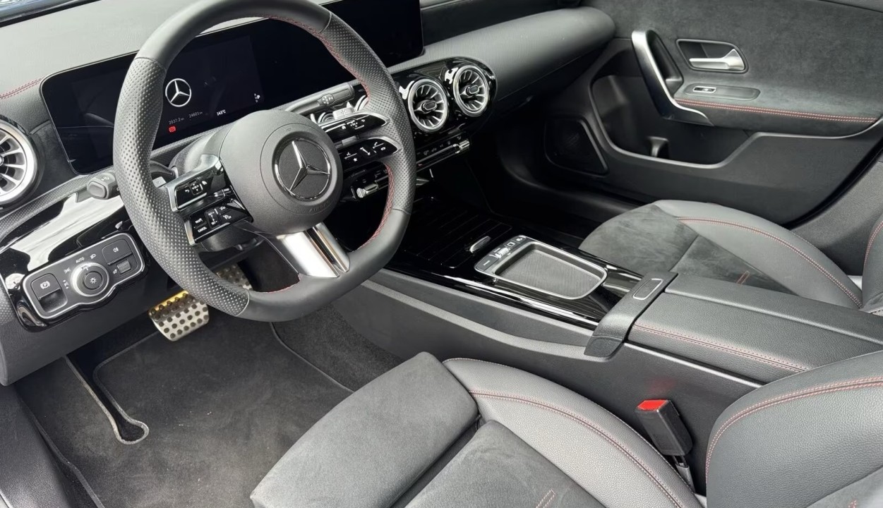 Mercedes-Benz CLA 250e Coupe AMG - foto 6