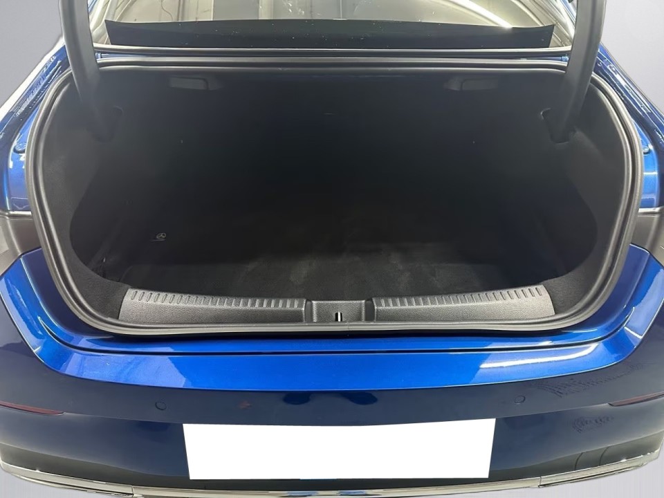 Mercedes-Benz CLA 200 AMG - foto 12