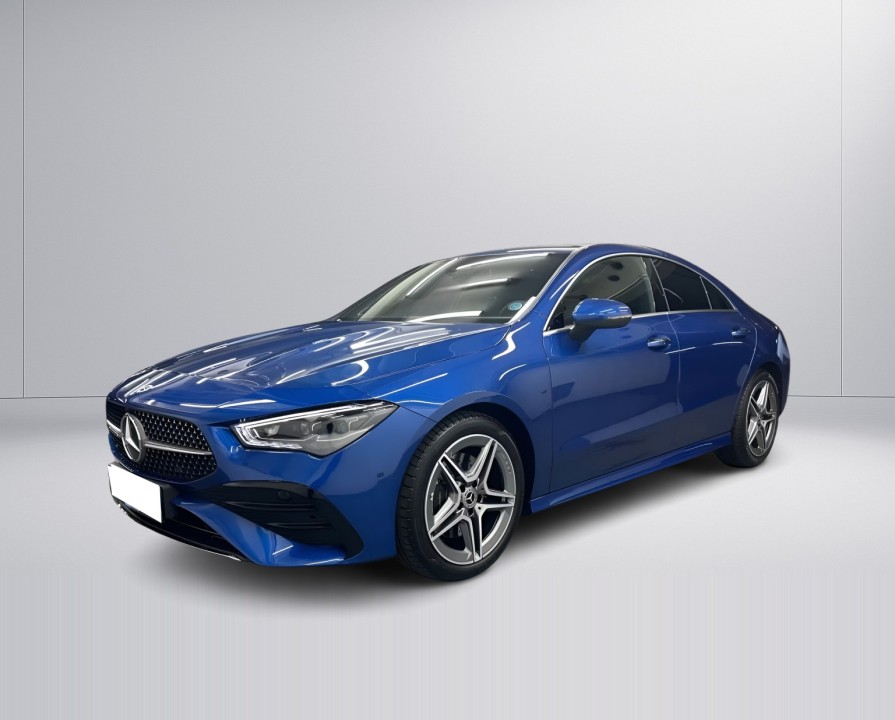 Mercedes-Benz CLA 200 AMG (4)