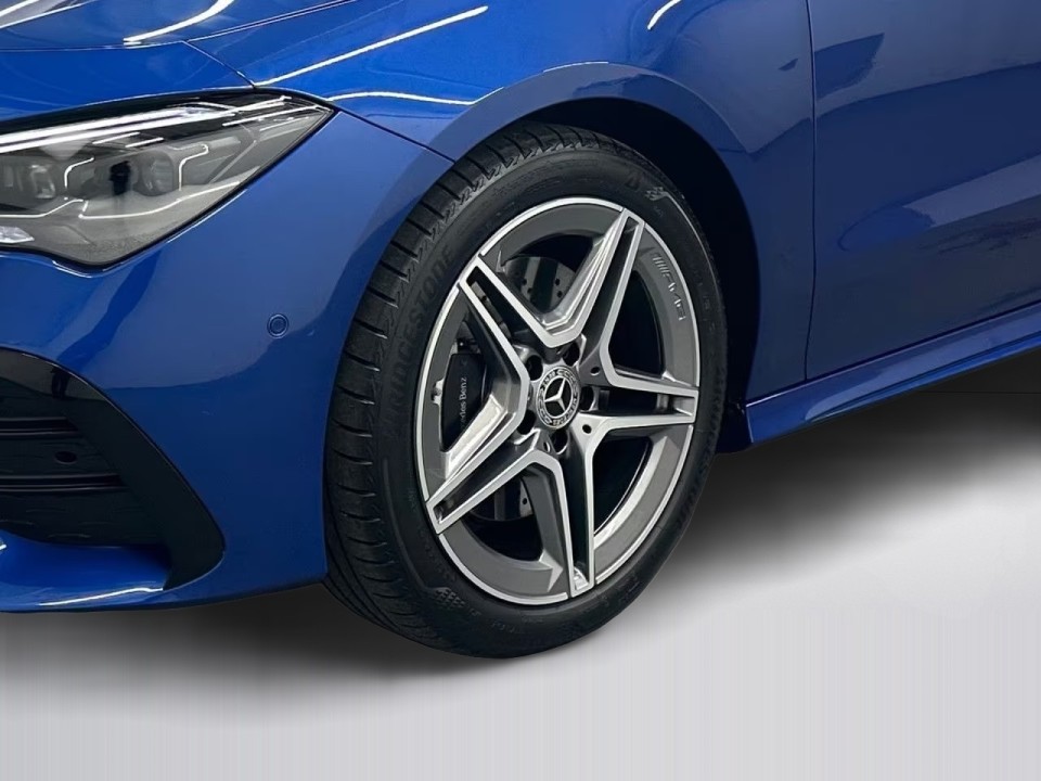 Mercedes-Benz CLA 200 AMG - foto 14