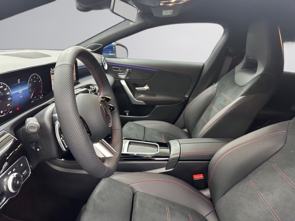 Mercedes-Benz CLA 200 AMG - foto 6