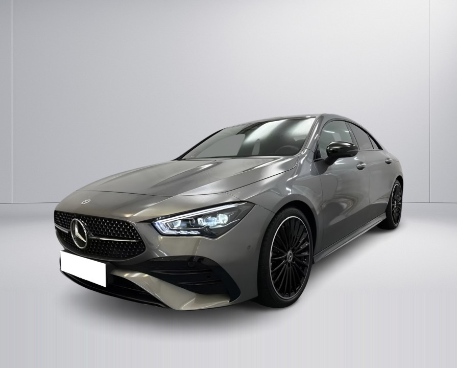 Mercedes-Benz CLA 200d Coupé AMG (4)