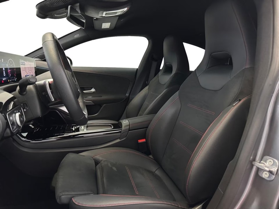Mercedes-Benz CLA 200d Coupé AMG - foto 7