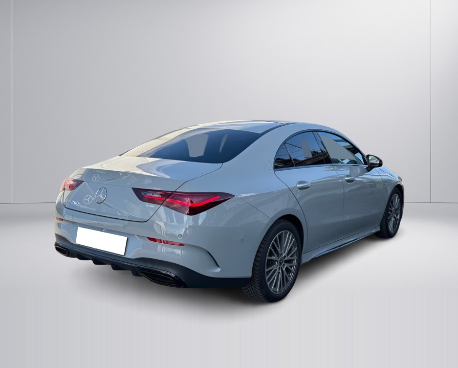 Mercedes-Benz CLA 200 AMG (3)