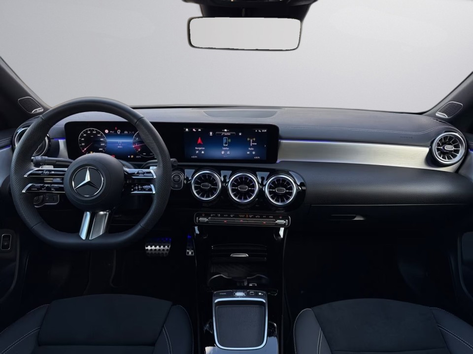Mercedes-Benz CLA 200 AMG - foto 8