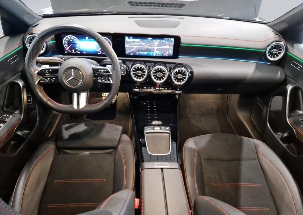 Mercedes-Benz CLA 200d AMG - foto 7