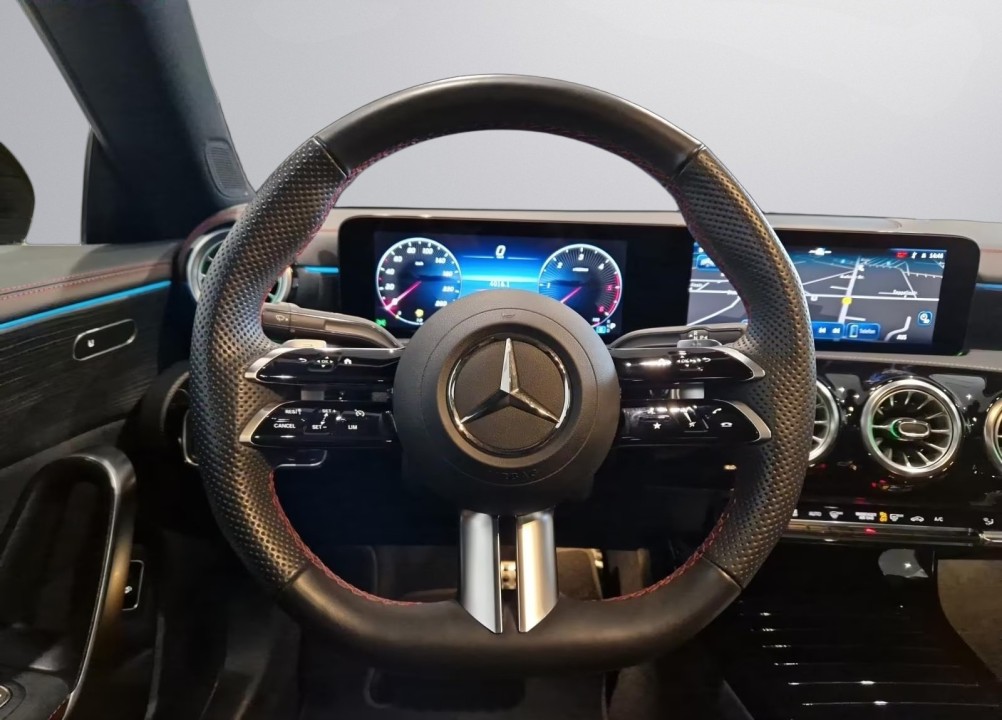 Mercedes-Benz CLA 200d AMG - foto 9