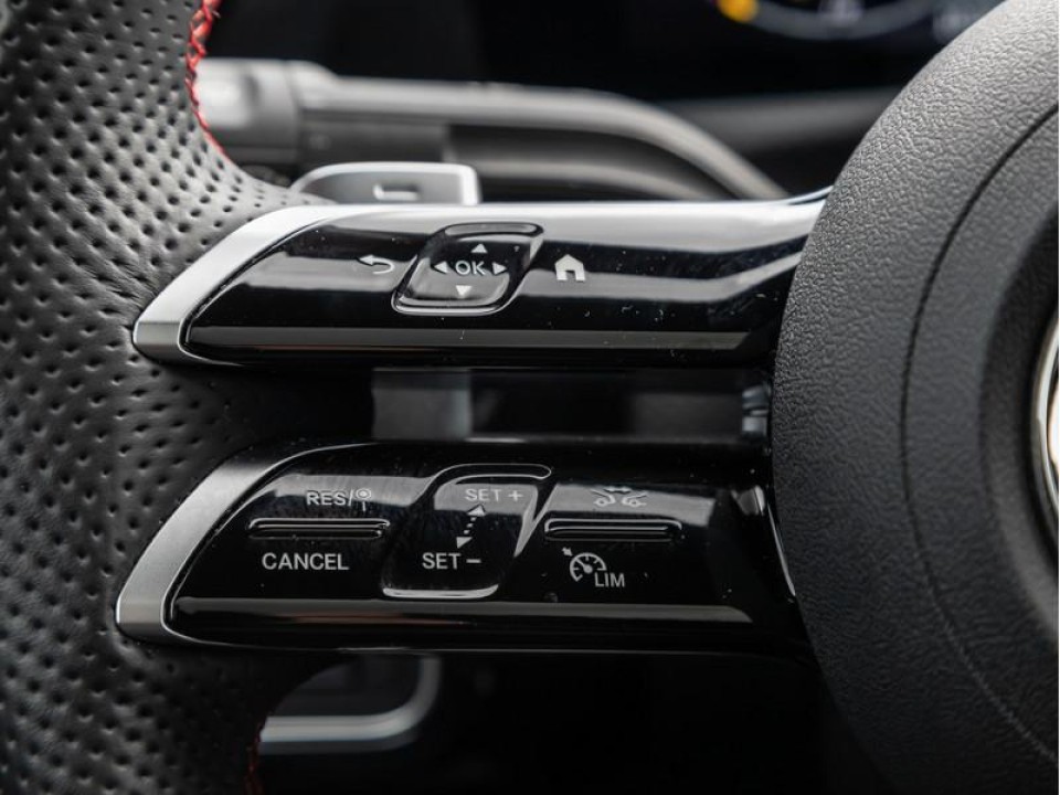 Mercedes-Benz CLA 200 Coupé AMG - foto 14